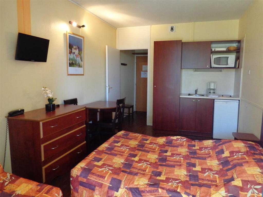 Apartamento Le Domaine Des Oliviers Saint-Cyr-sur-Mer Habitación foto